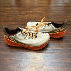 Altra Cream Experience Flow Men US 10.5 ACS